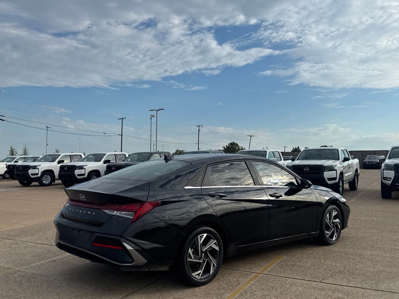 Used 2025 Hyundai Elantra SEL FWD image 22