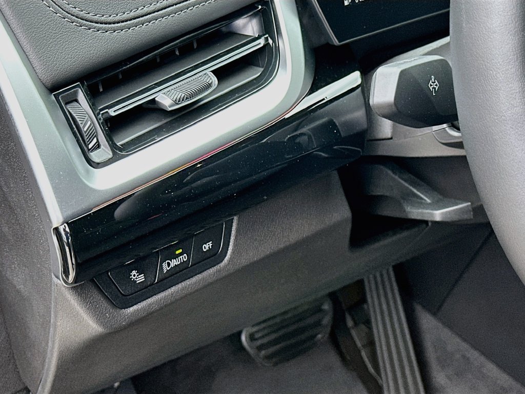 New 2027 BMW X1 xDrive28i AWD/4WD image 10