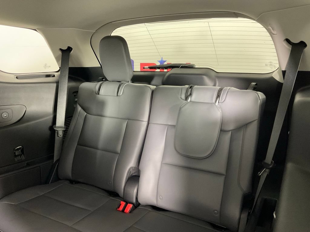 New 2026 Ford Explorer Active w/ Active Comfort Package RWD image 17