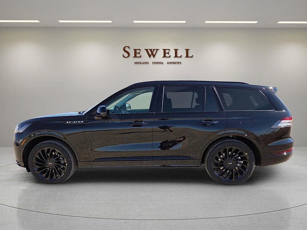 New 2026 Lincoln Aviator Reserve AWD/4WD image 2
