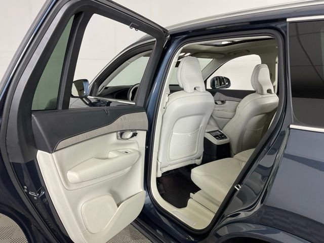 Certified 2024 Volvo XC90 T8 Ultimate w/ Protection Package Premier image 33