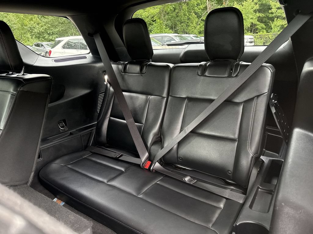 Used 2020 Ford Explorer XLT w/ Equipment Group 202A AWD/4WD image 26