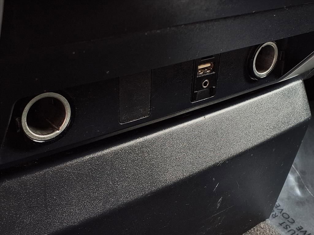 Used 2017 Toyota Tundra SR5 image 10