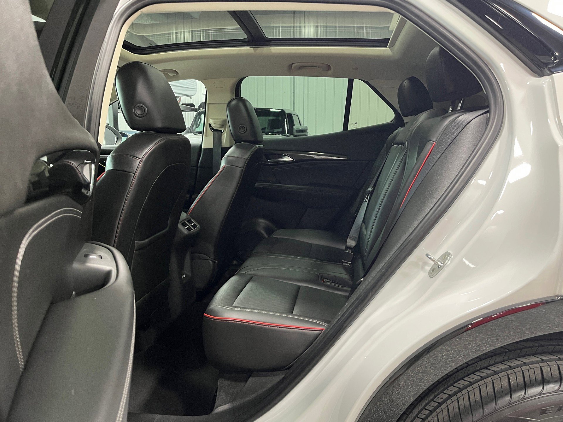 Certified 2022 Buick Envision Essence w/ Technology Package I image 11