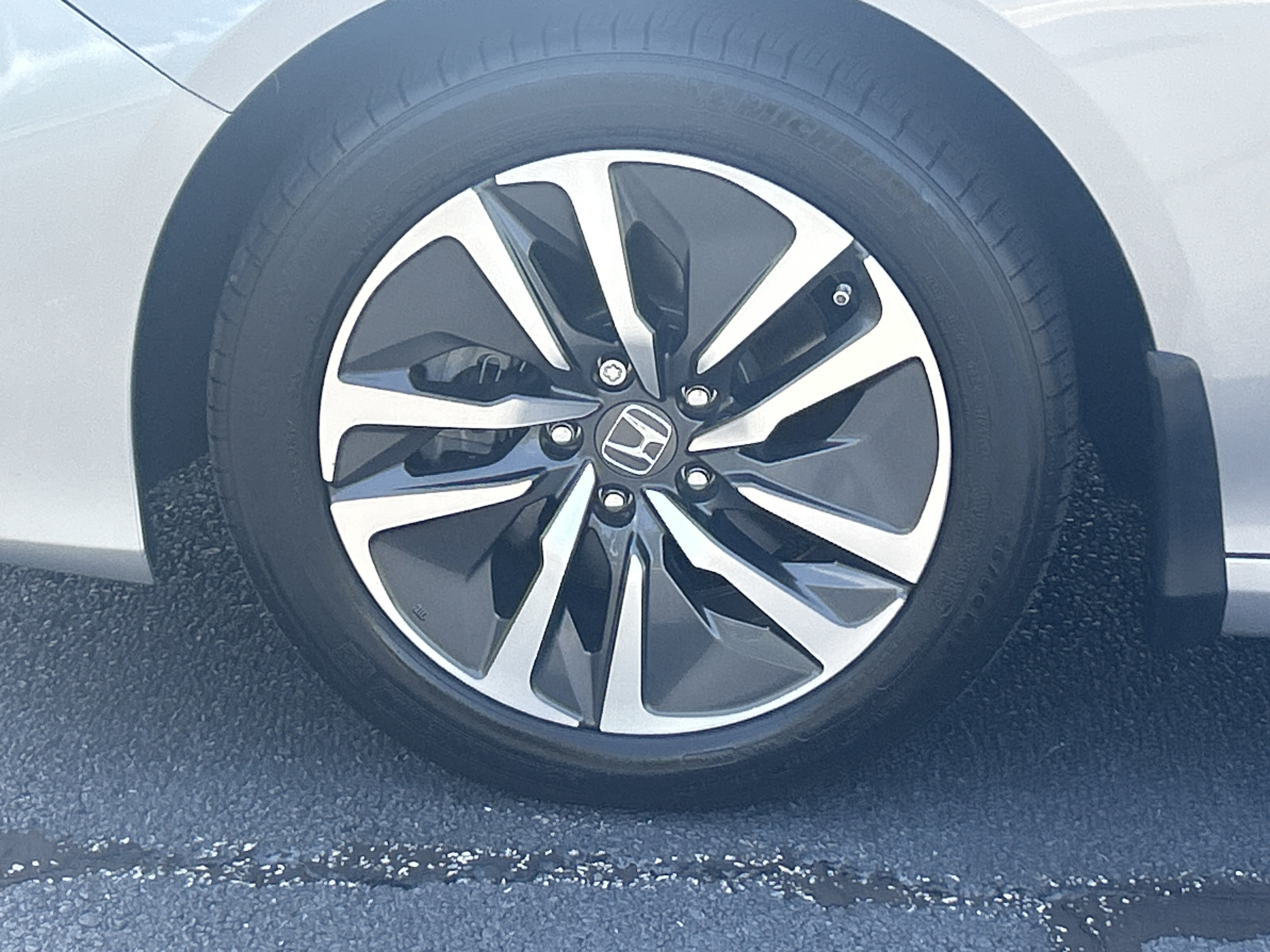Certified 2022 Honda Accord EX-L image 32