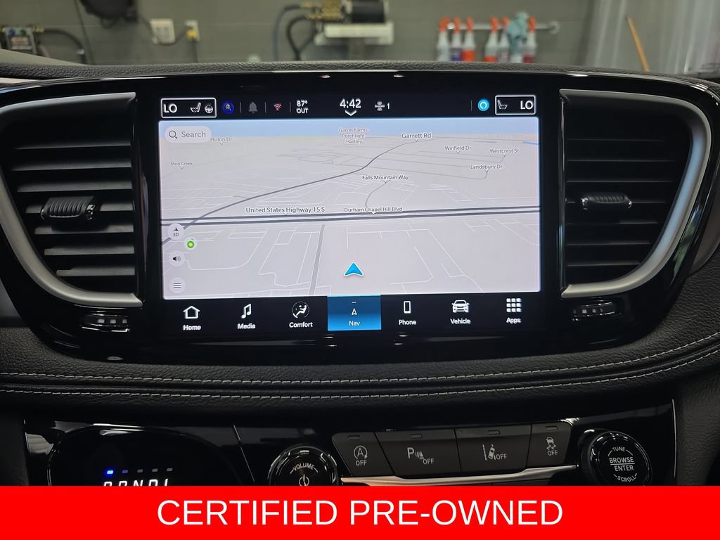 Used 2026 Chrysler Pacifica Select AWD/4WD image 24