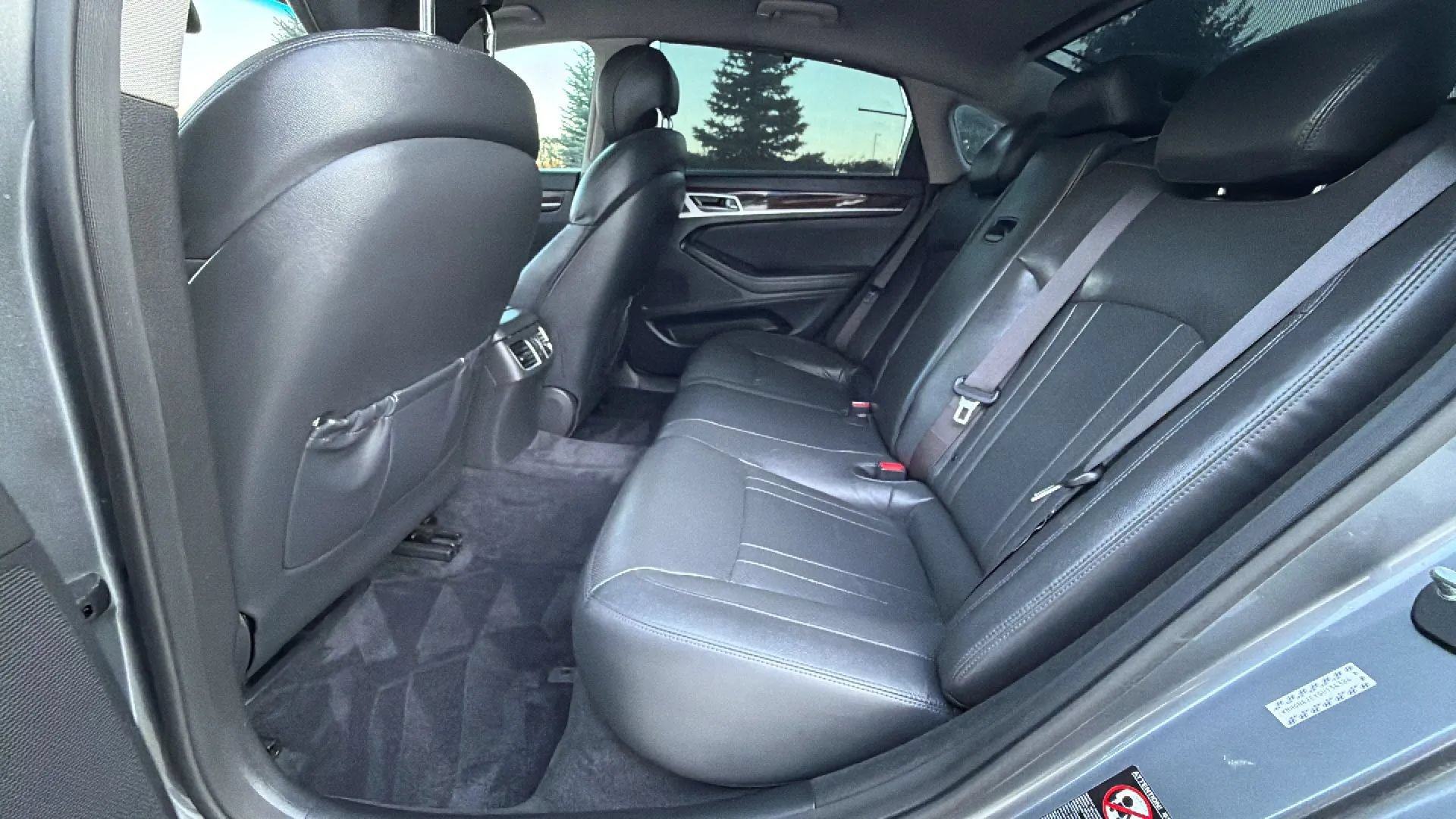 Used 2016 Hyundai Genesis 3.8 w/ Option Group 02 RWD image 39