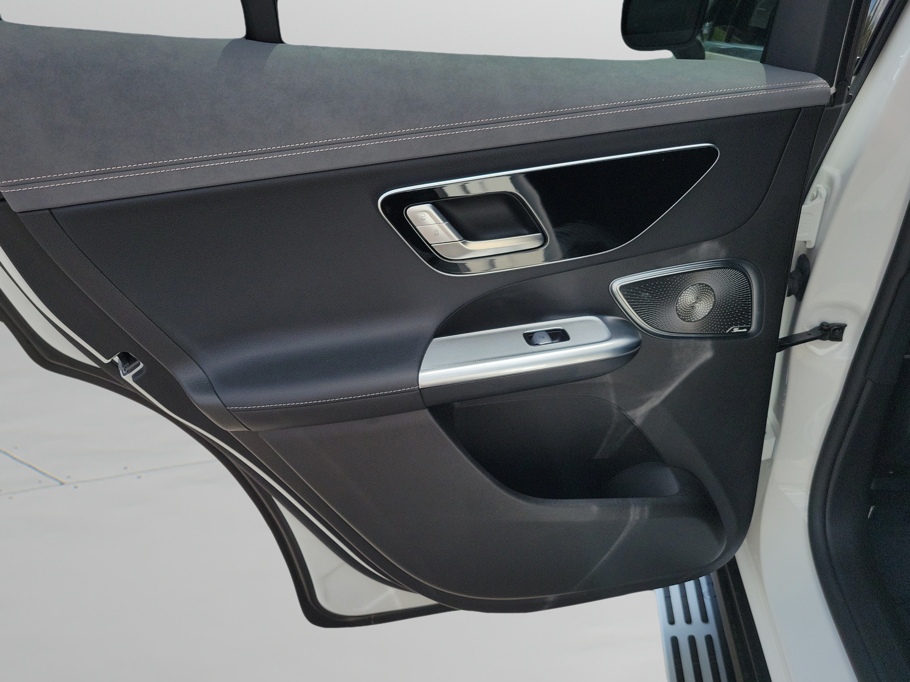 Certified 2023 Mercedes-Benz EQE 500 4MATIC SUV image 7