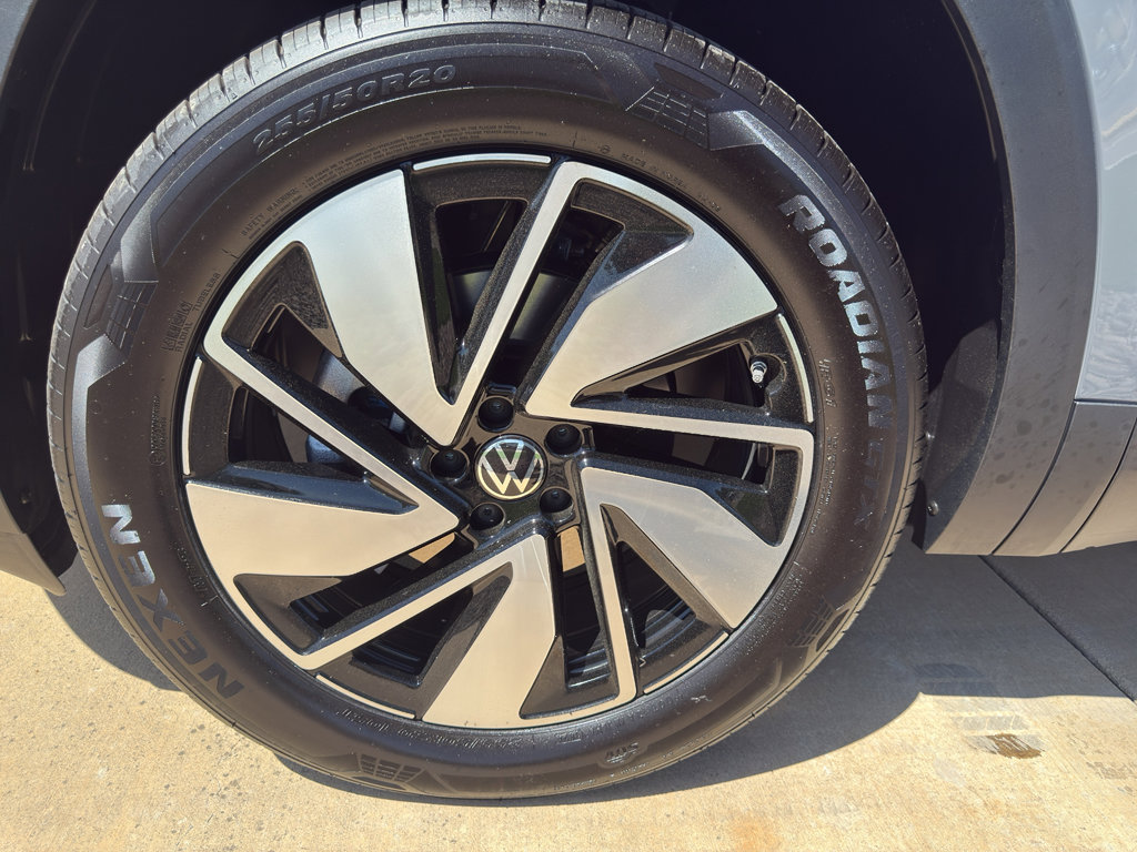 New 2025 Volkswagen Atlas SEL image 21