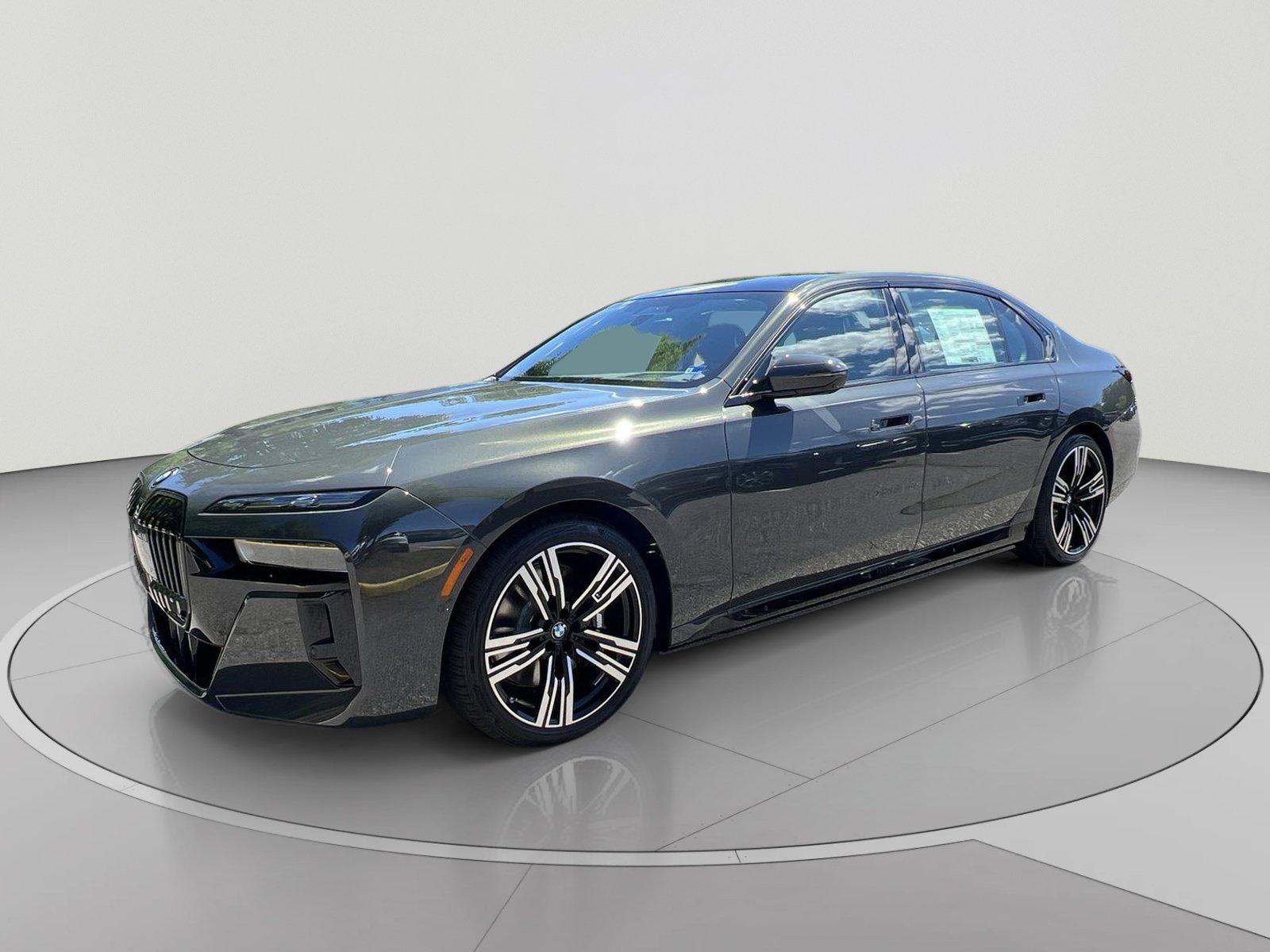 New 2026 BMW i7 xDrive60 w/ Executive Package AWD/4WD image 1