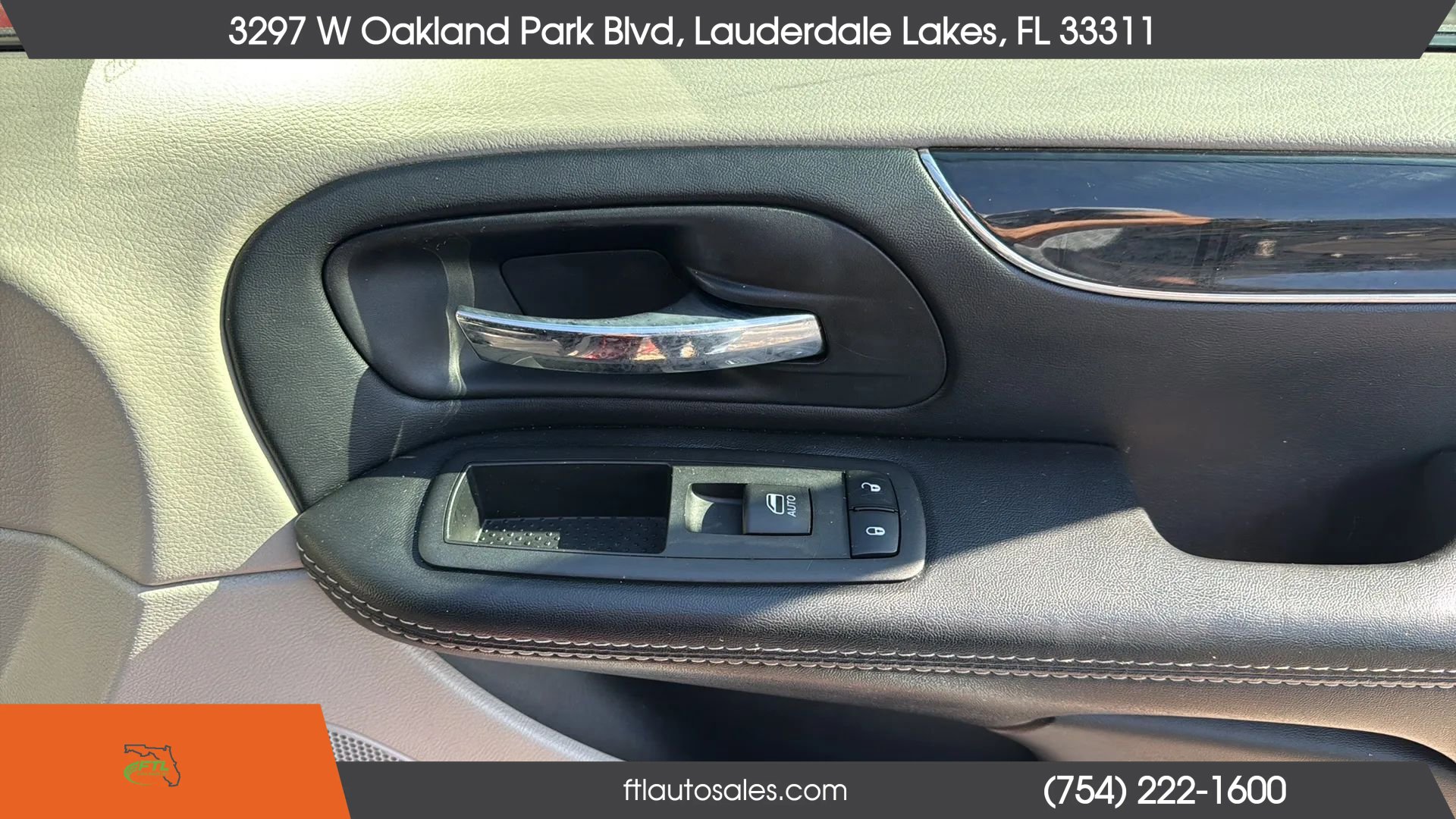 Used 2018 Dodge Grand Caravan SXT image 35