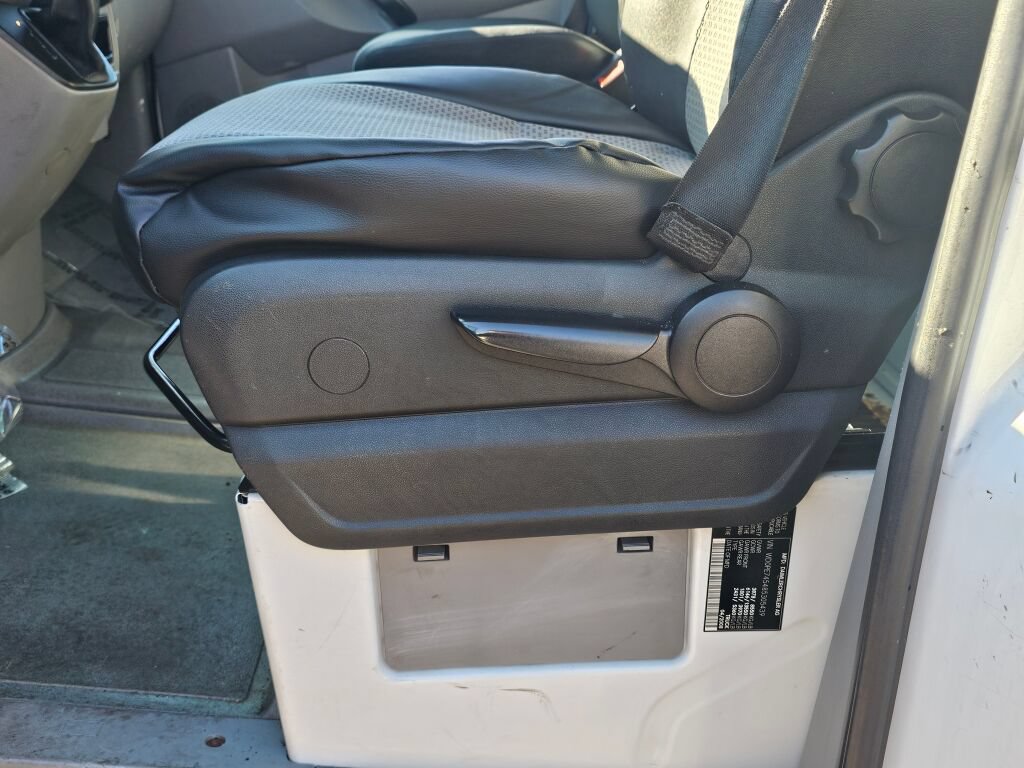 Used 2008 Dodge Sprinter 2500 w/ Contractor Group RWD image 36