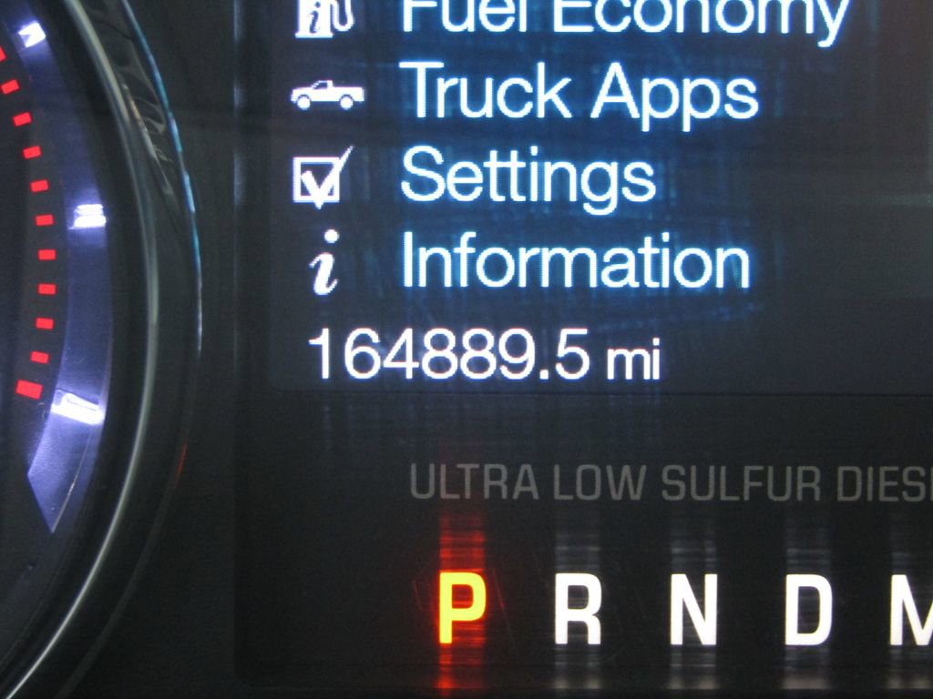 Used 2015 Ford F250 Lariat w/ Chrome Package image 28