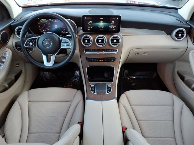 Certified 2022 Mercedes-Benz GLC 300 image 4
