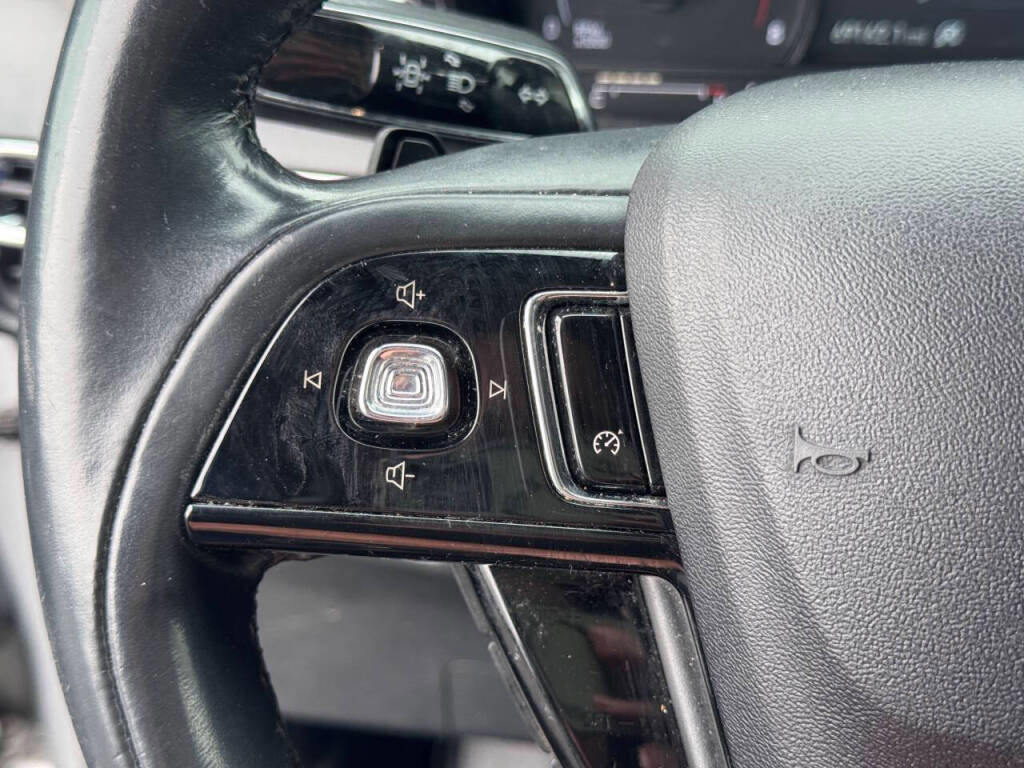 Used 2020 Lincoln Corsair AWD w/ Premium Package image 21