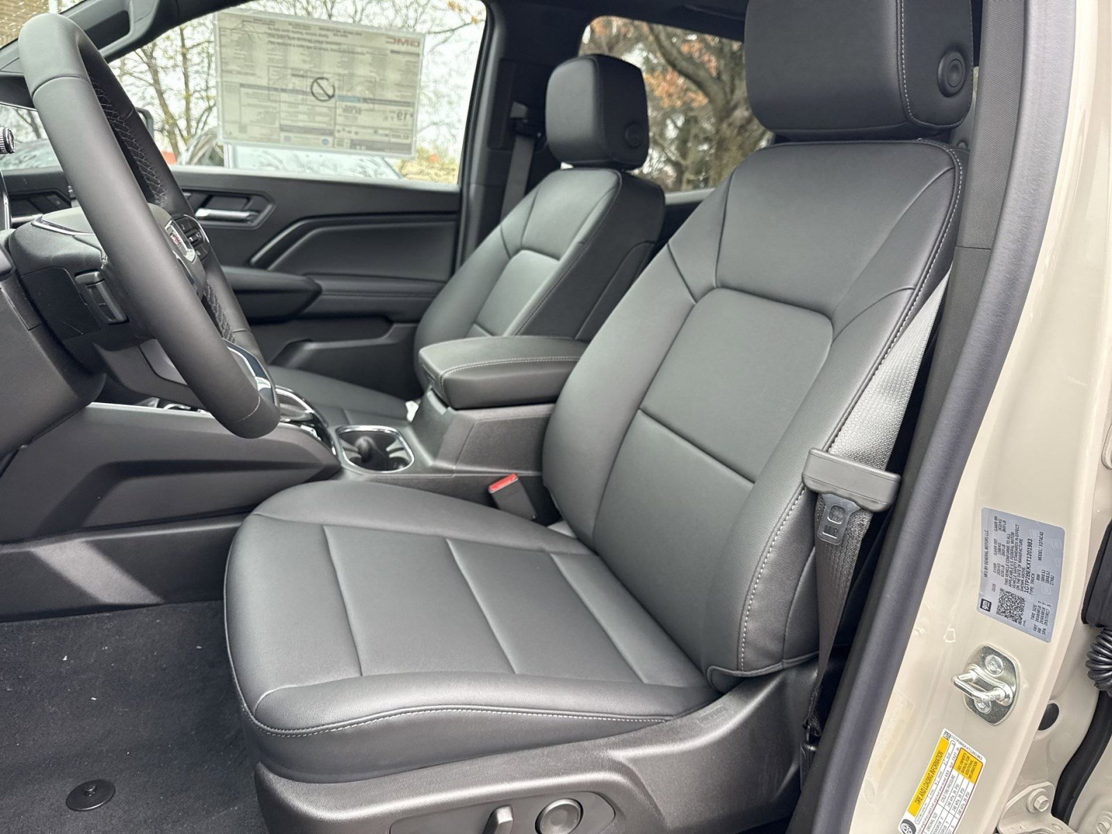 New 2026 GMC Canyon Elevation image 11