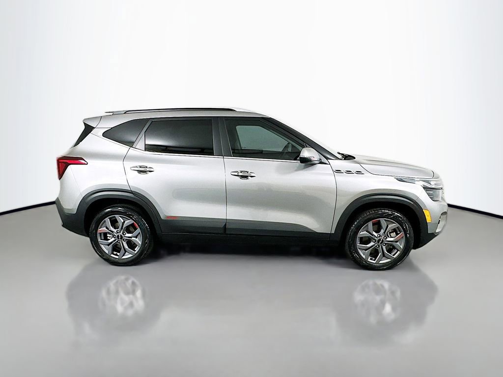 Used 2024 Kia Seltos S AWD/4WD image 4