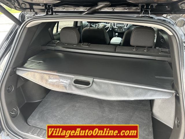Used 2022 Chevrolet Equinox LT w/ Driver Convenience Package AWD/4WD image 36