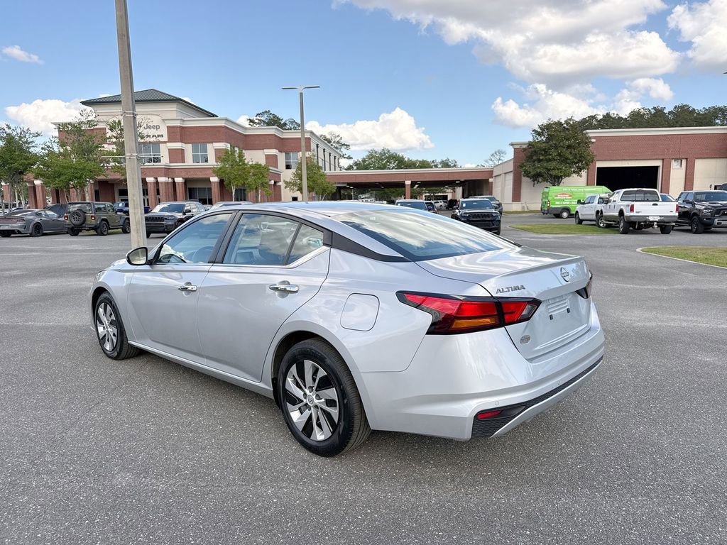 Used 2023 Nissan Altima 2.5 S image 5