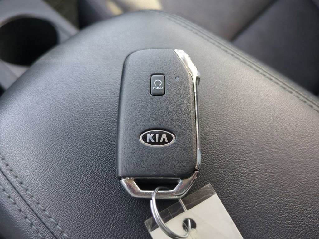 Used 2021 Kia Seltos SX w/ SX Sunroof Package AWD/4WD image 30