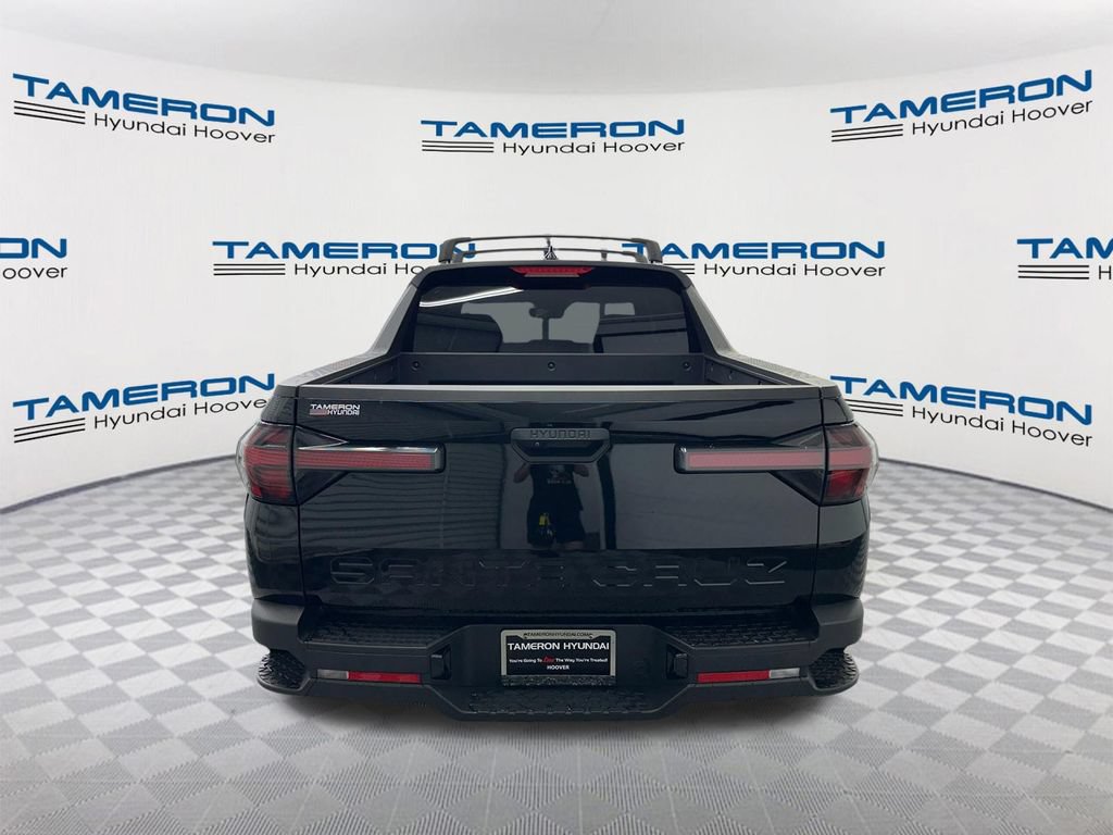 Used 2025 Hyundai Santa Cruz SEL FWD image 4