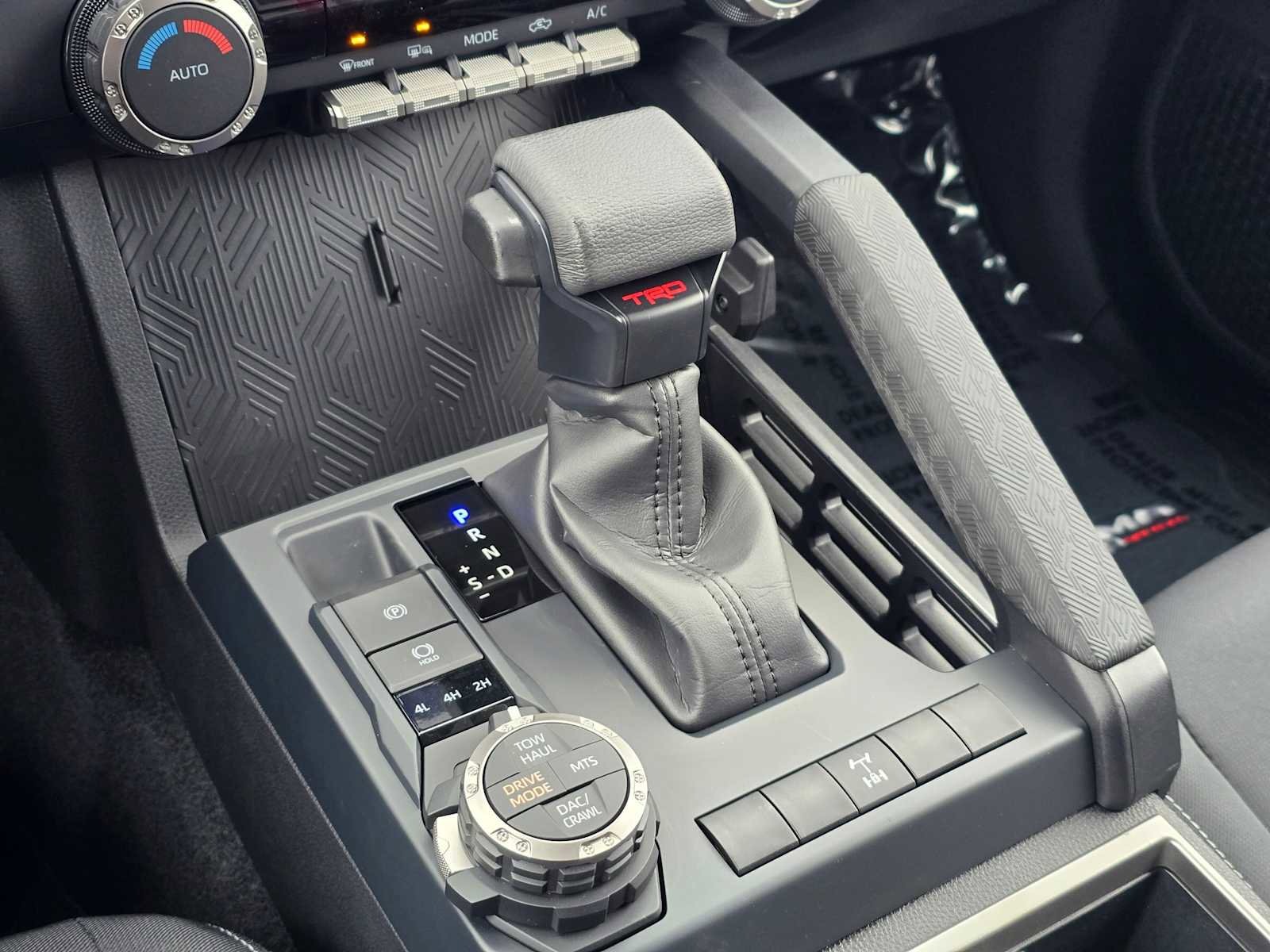 Used 2025 Toyota Tacoma TRD Sport image 26