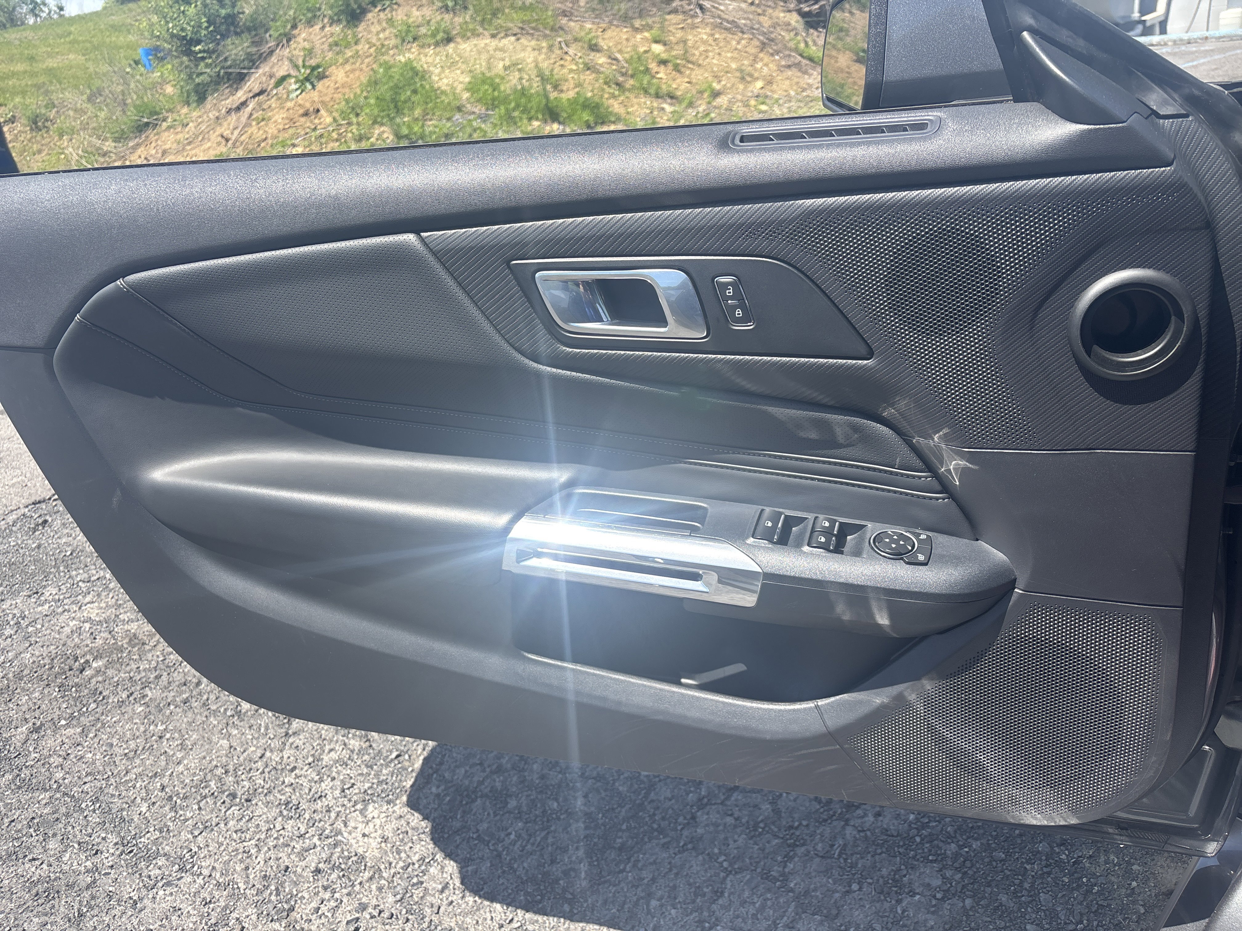 Used 2025 Ford Mustang Premium RWD image 17