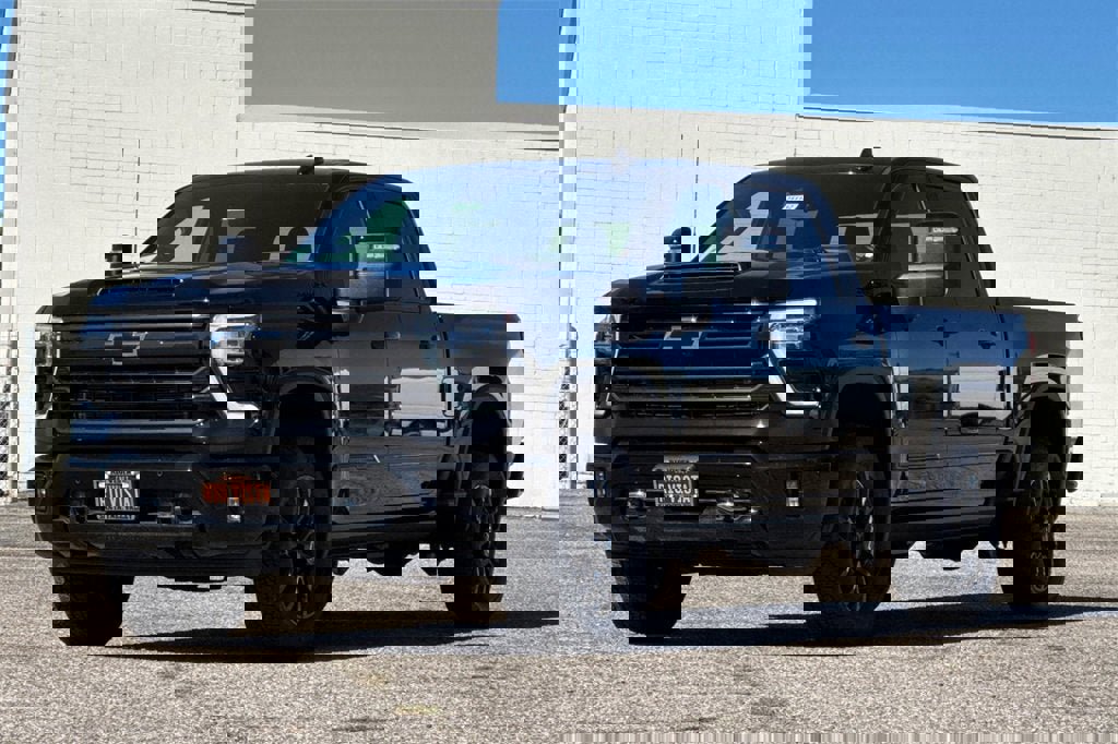 New 2025 Chevrolet Silverado 3500 High Country w/ High Country Premium Package image 8