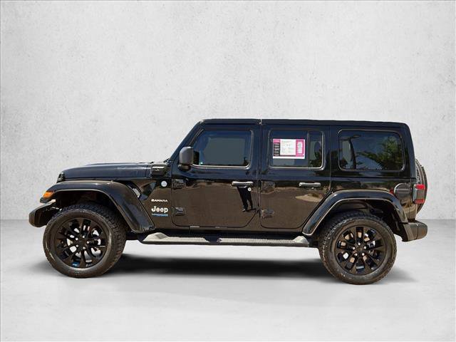 Used 2022 Jeep Wrangler Unlimited Sahara w/ Cold Weather Group AWD/4WD image 9