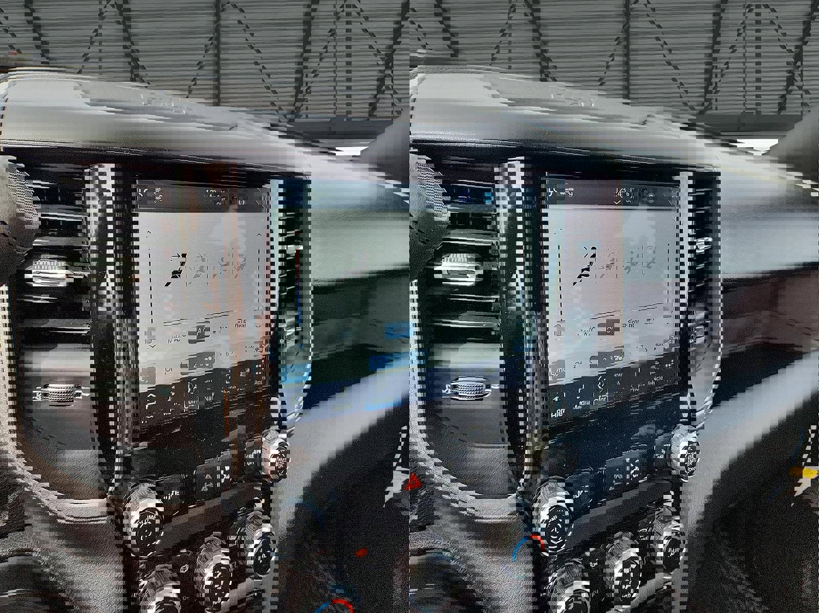 New 2024 RAM 2500 Tradesman w/ Chrome Appearance Group image 9