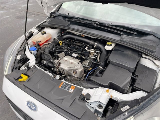 Used 2018 Ford Focus SE w/ SE Appearance Package image 26