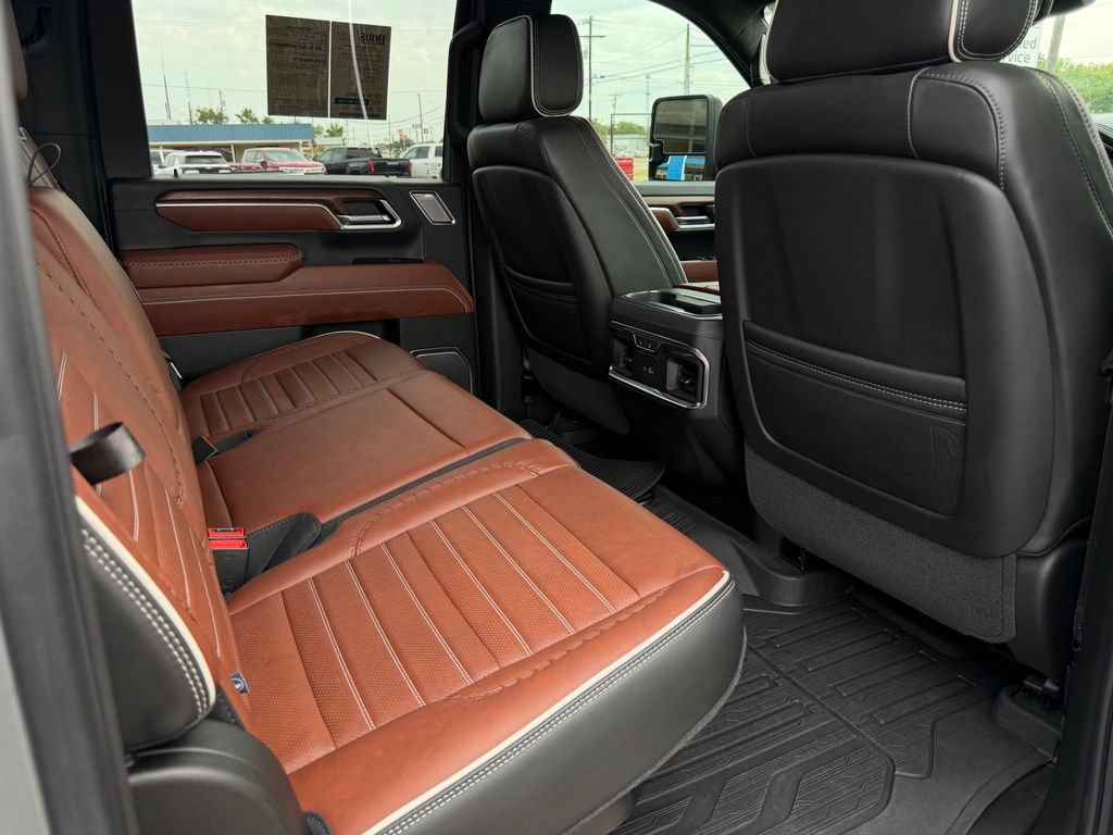 Used 2025 GMC Sierra 2500 Denali Ultimate AWD/4WD image 18