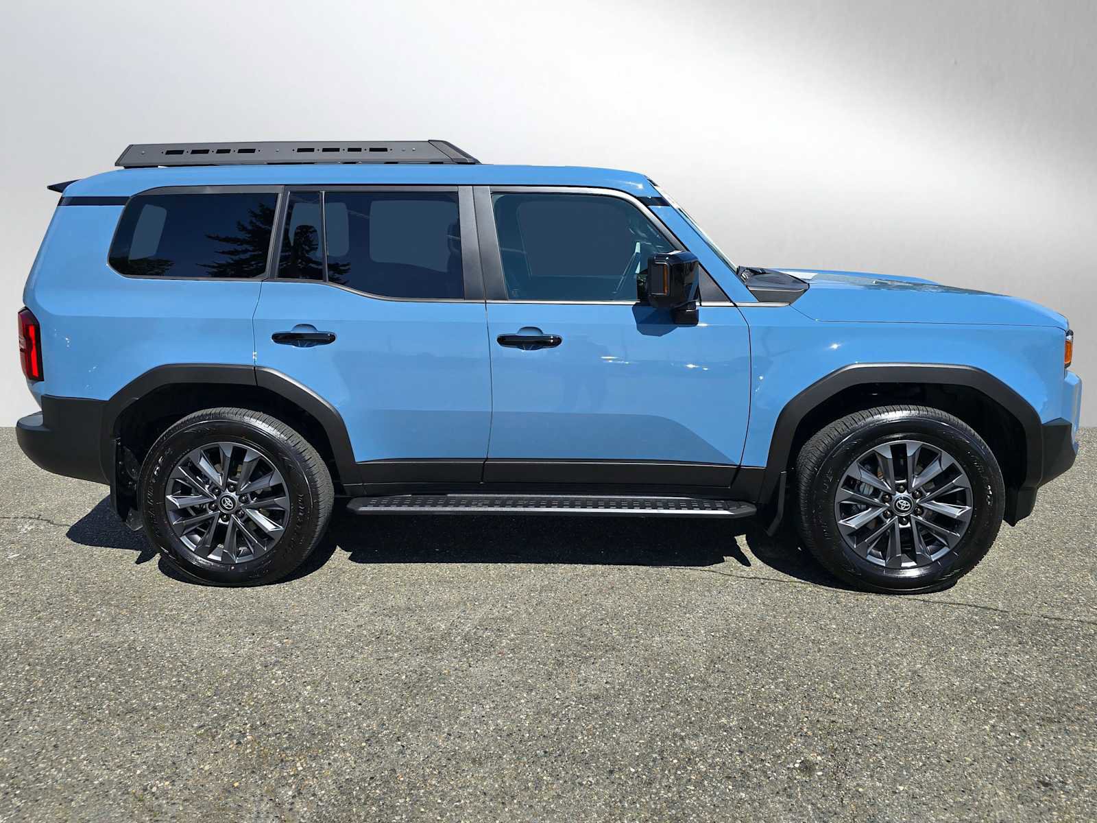 Used 2025 Toyota Land Cruiser w/ Premium Package image 2