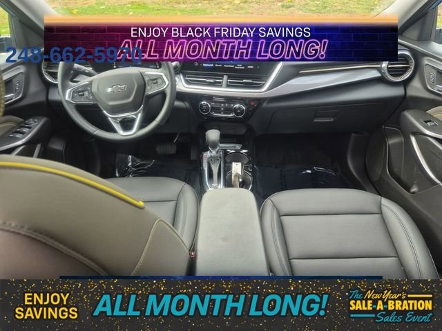 Used 2025 Chevrolet Trax ACTIV w/ Sunroof Package image 9