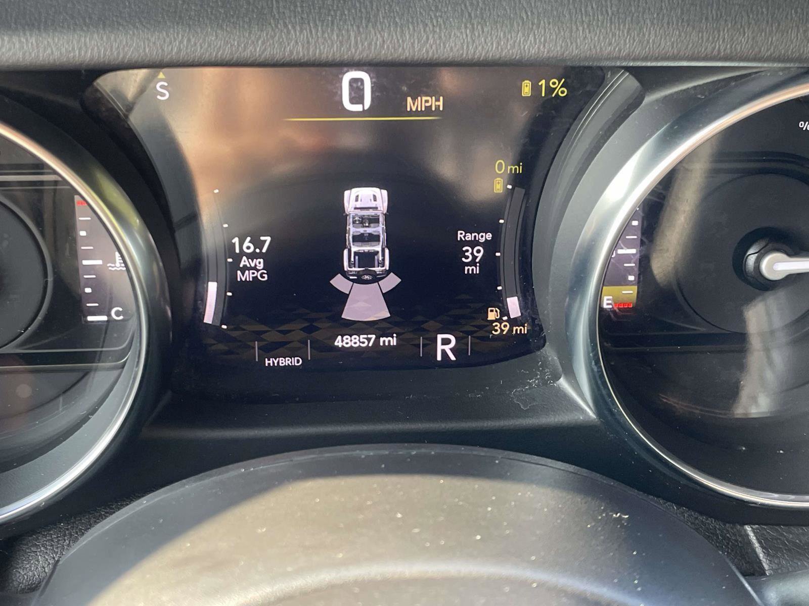 Used 2021 Jeep Wrangler Unlimited Sahara w/ Safety Group image 13