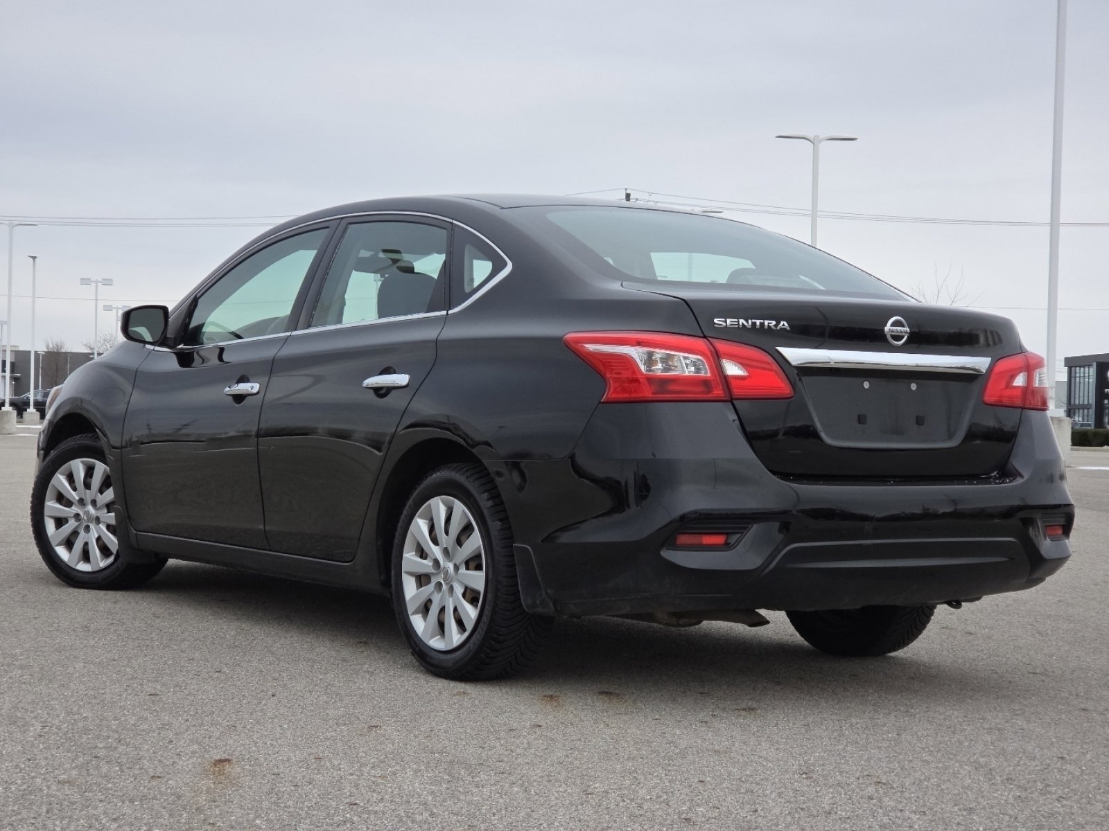 Used 2019 Nissan Sentra S image 15