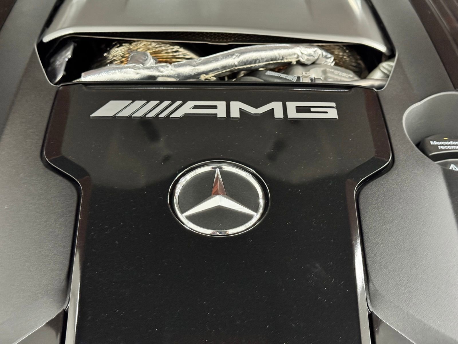 Used 2024 Mercedes-Benz SL 63 AMG 4MATIC image 37