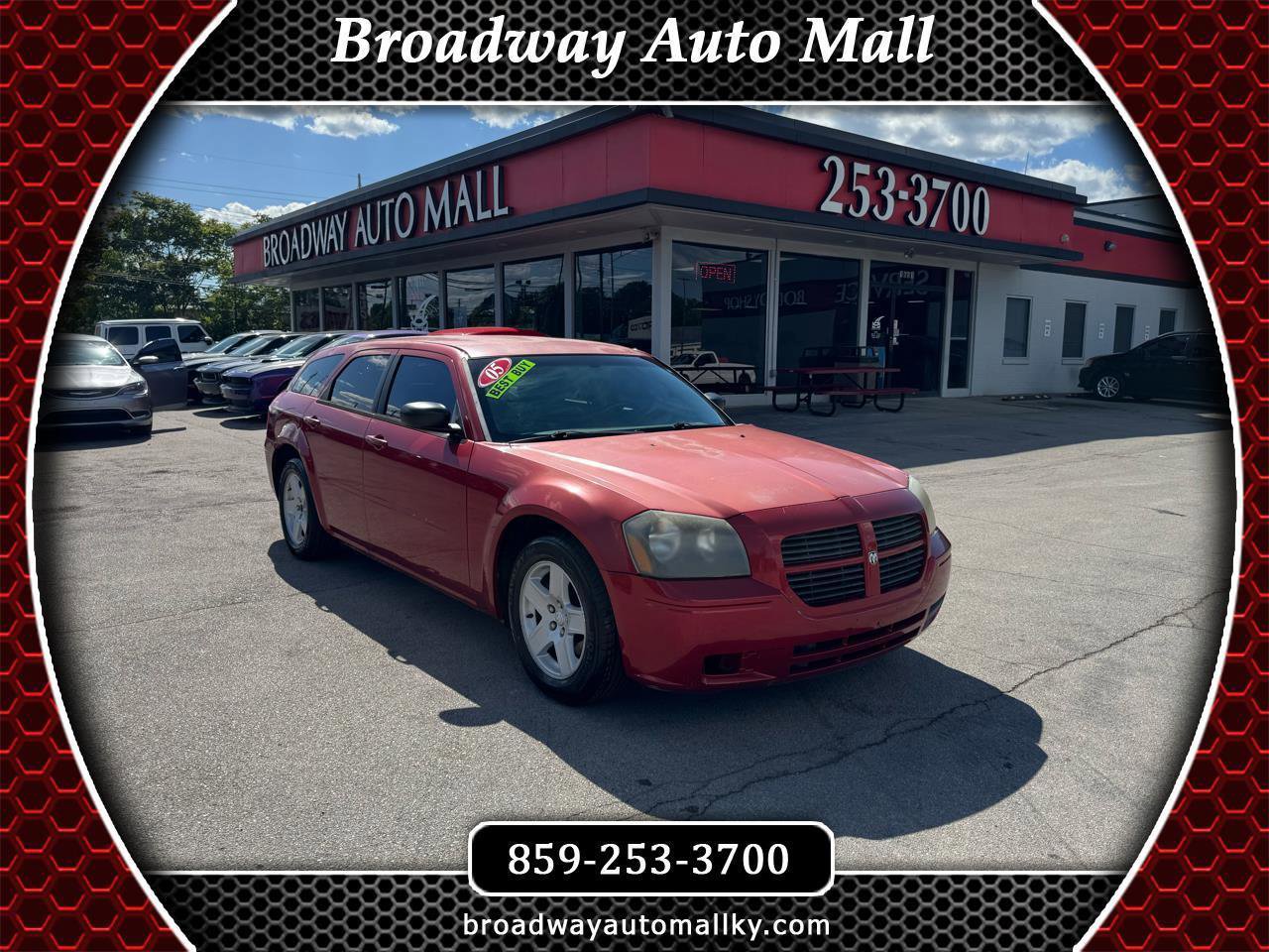 Used 2005 Dodge Magnum SE RWD image 1