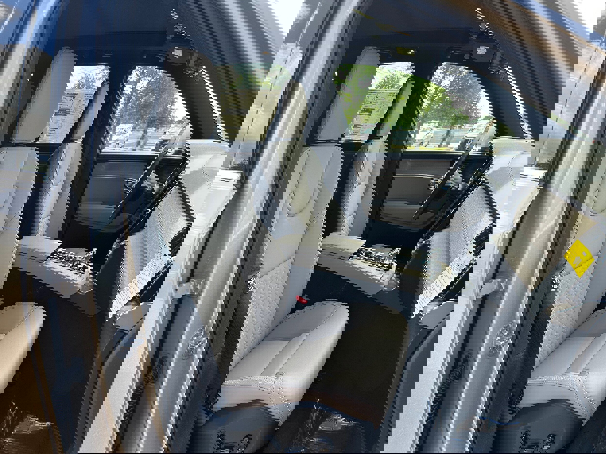 New 2026 Volvo XC90 B5 Plus image 8