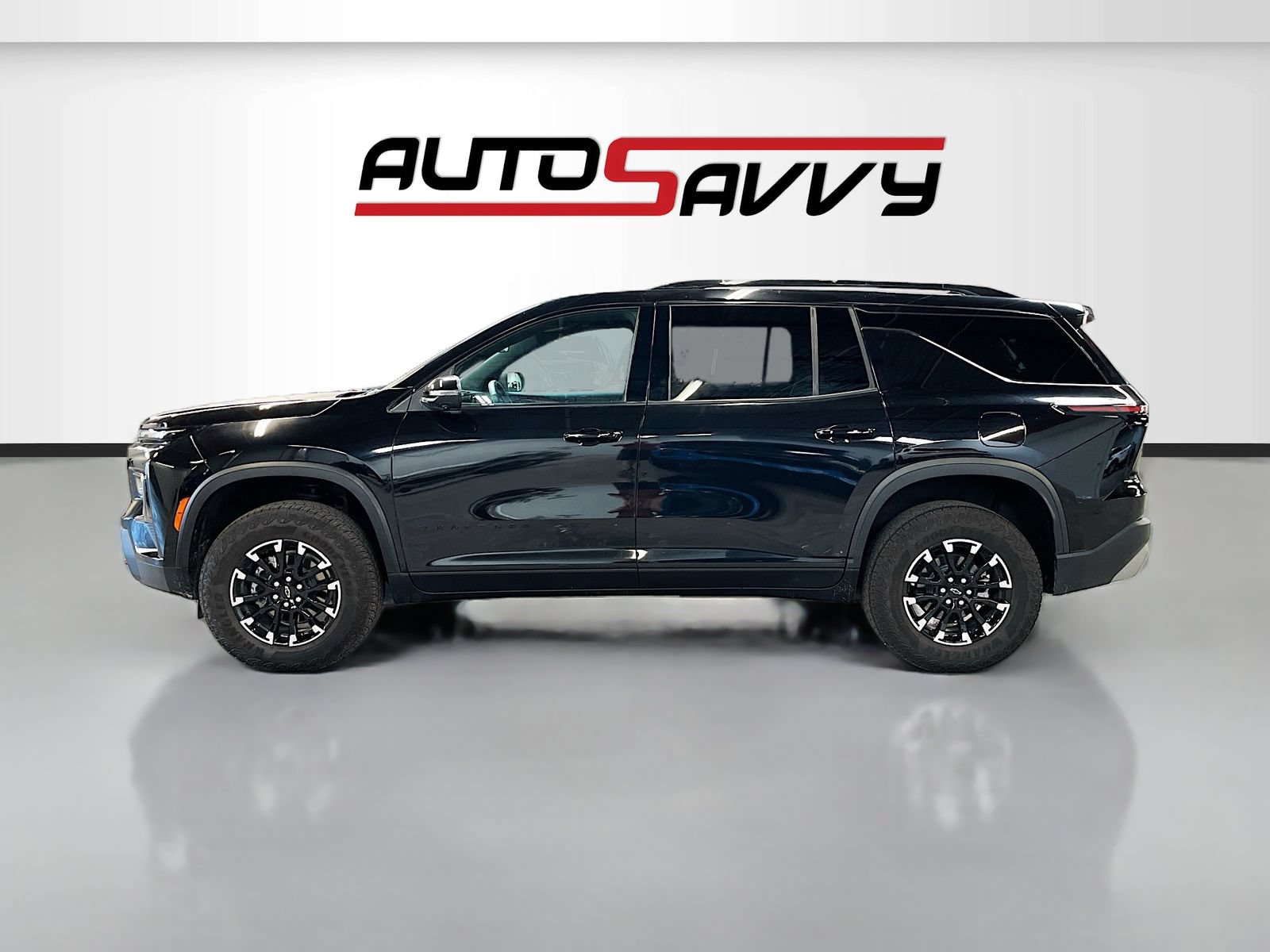 Used 2025 Chevrolet Traverse Z71 w/ Driver Confidence Package AWD/4WD image 4
