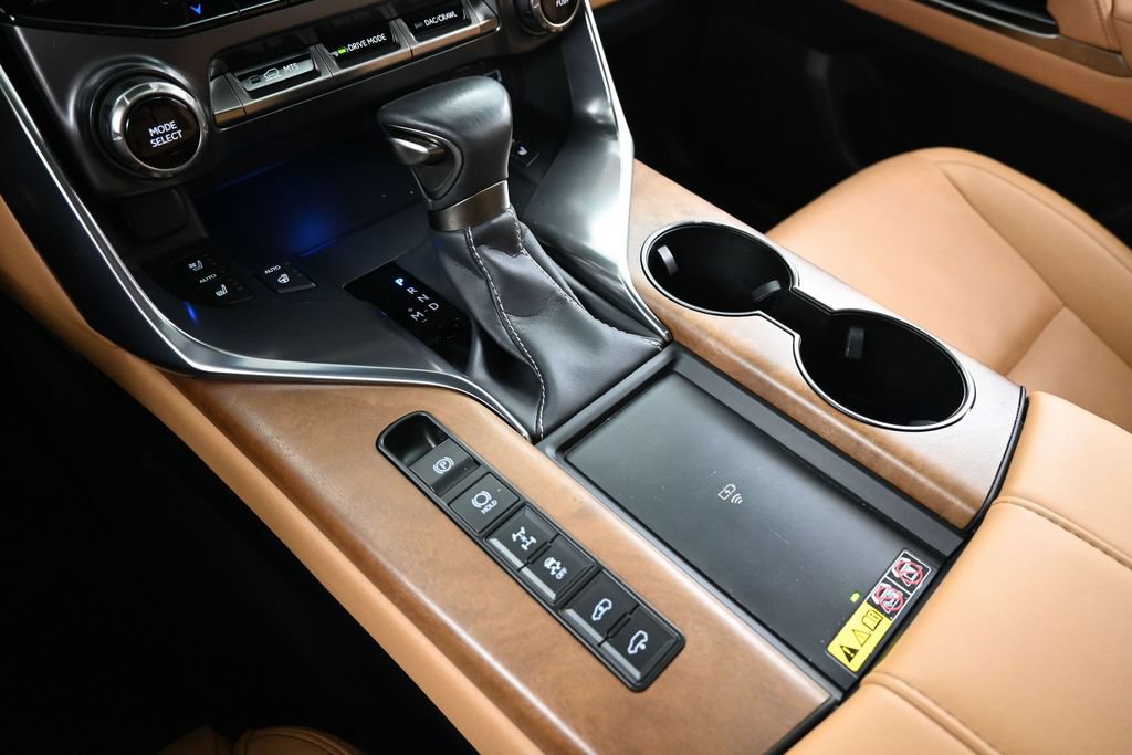 Used 2024 Lexus LX 600 4WD w/ Appearance Package image 23