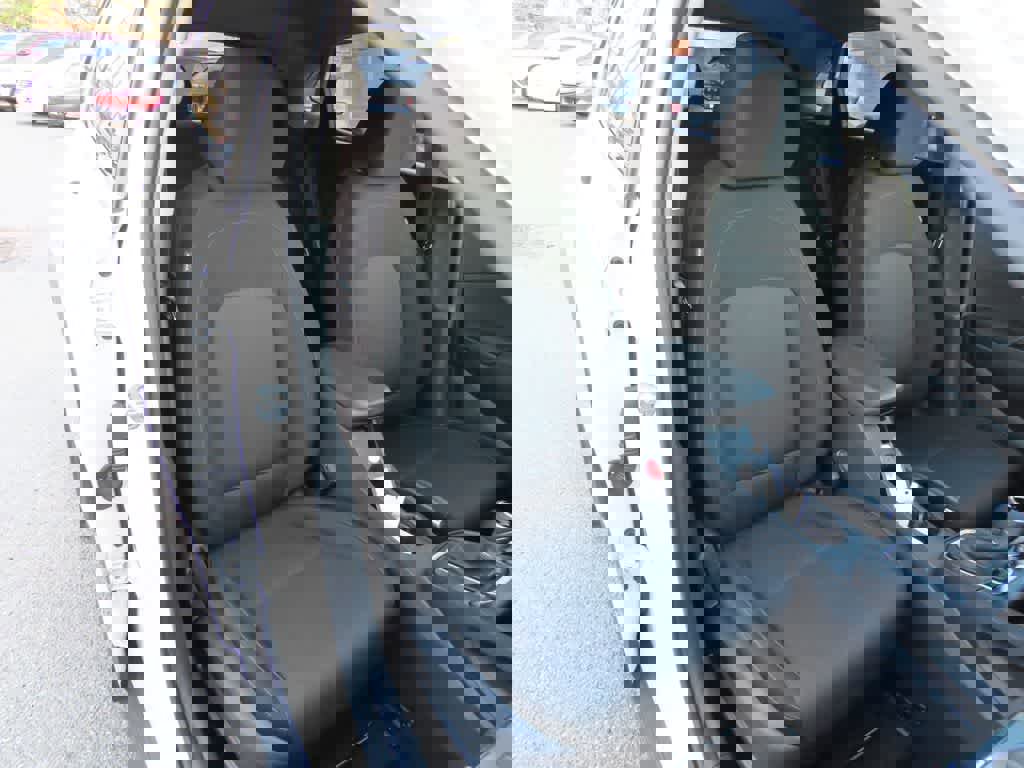 Used 2023 Hyundai Kona SEL AWD/4WD image 17