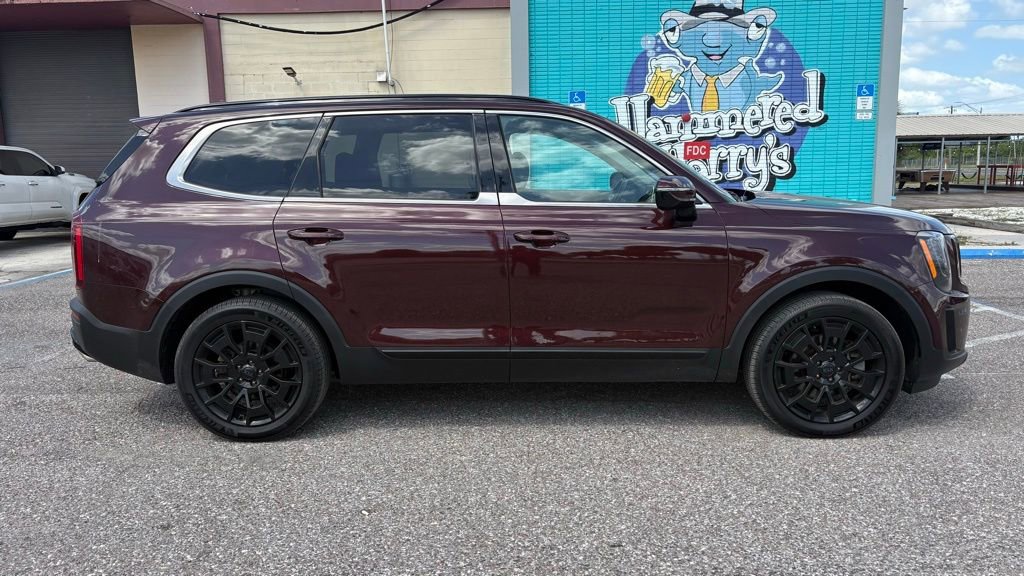 Used 2021 Kia Telluride SX w/ Nightfall Edition Package image 2