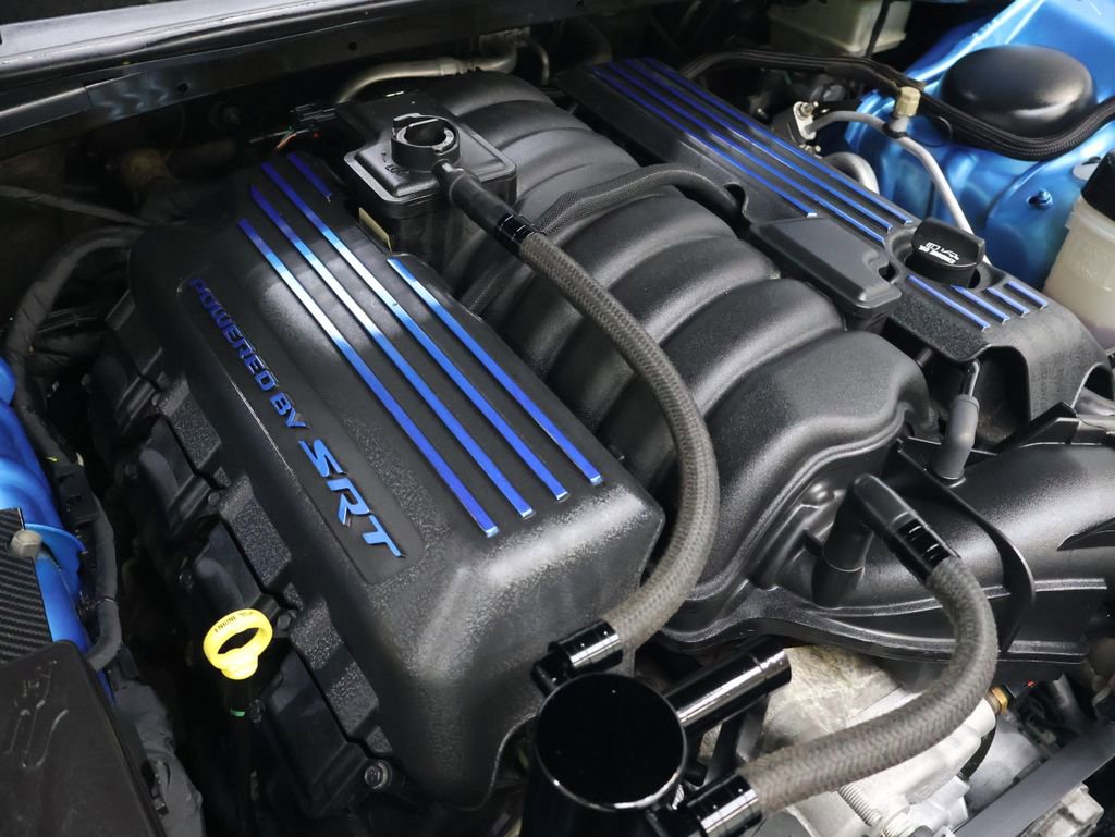 Used 2016 Dodge Challenger R/T Scat Pack w/ Leather Interior Group image 25