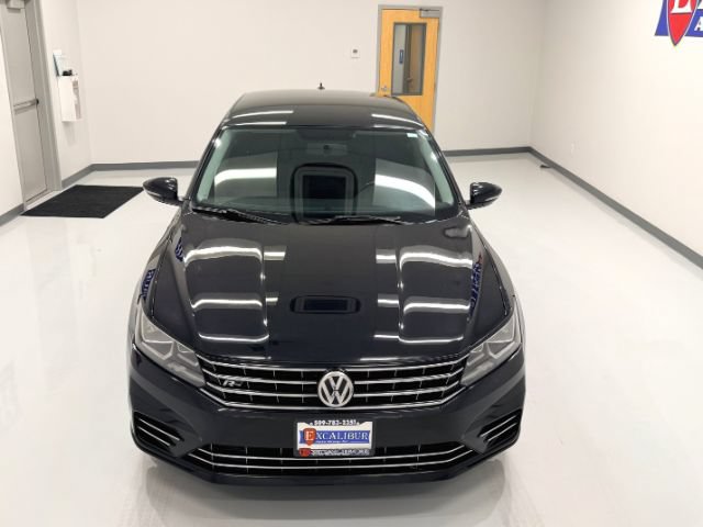 Used 2017 Volkswagen Passat 1.8T R-Line FWD image 40