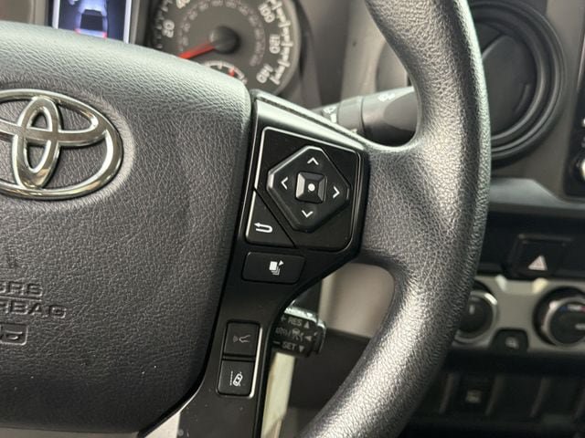 Used 2022 Toyota Tacoma SR AWD/4WD image 23
