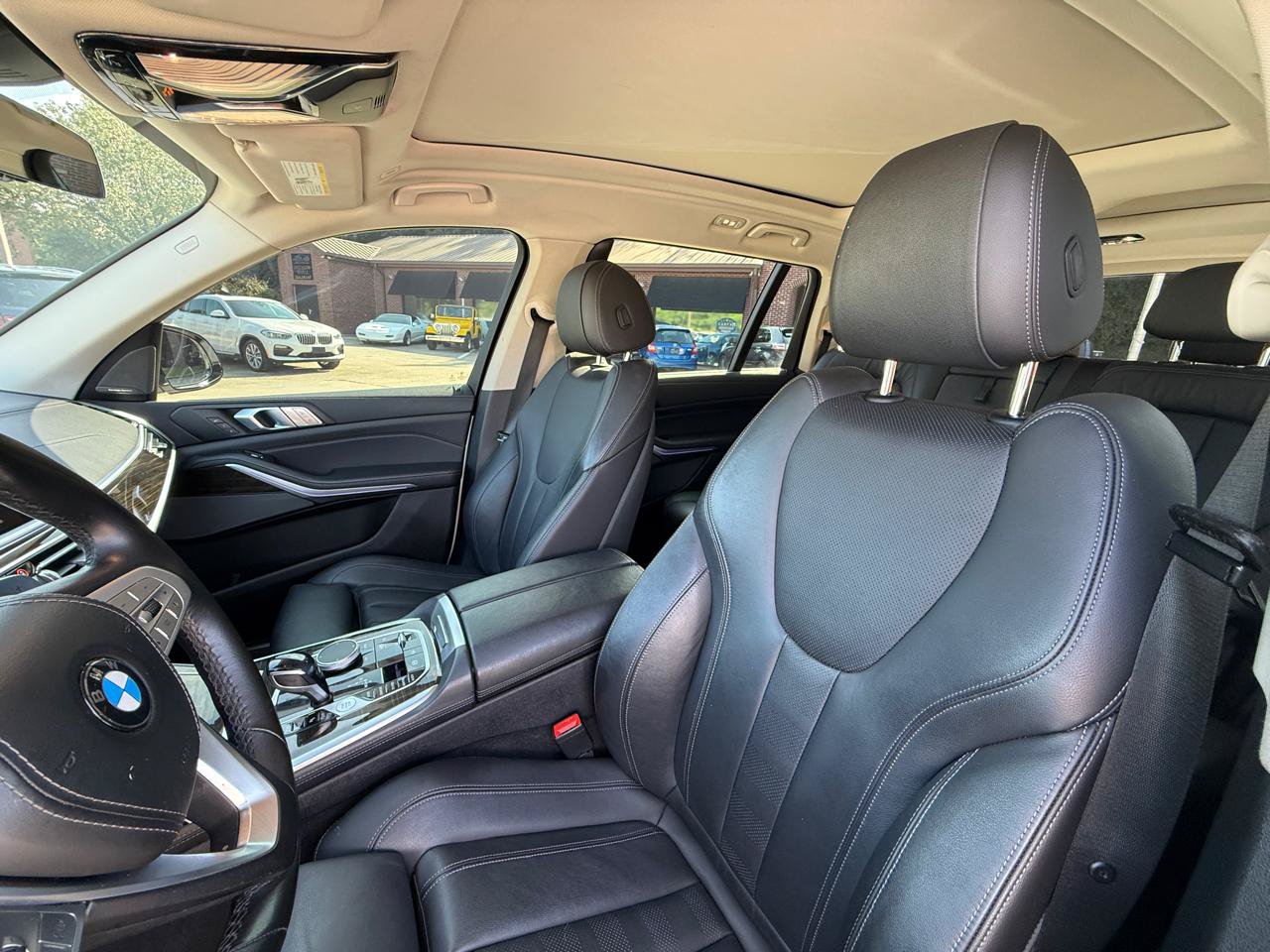 Used 2020 BMW X7 xDrive40i w/ Premium Package AWD/4WD image 15