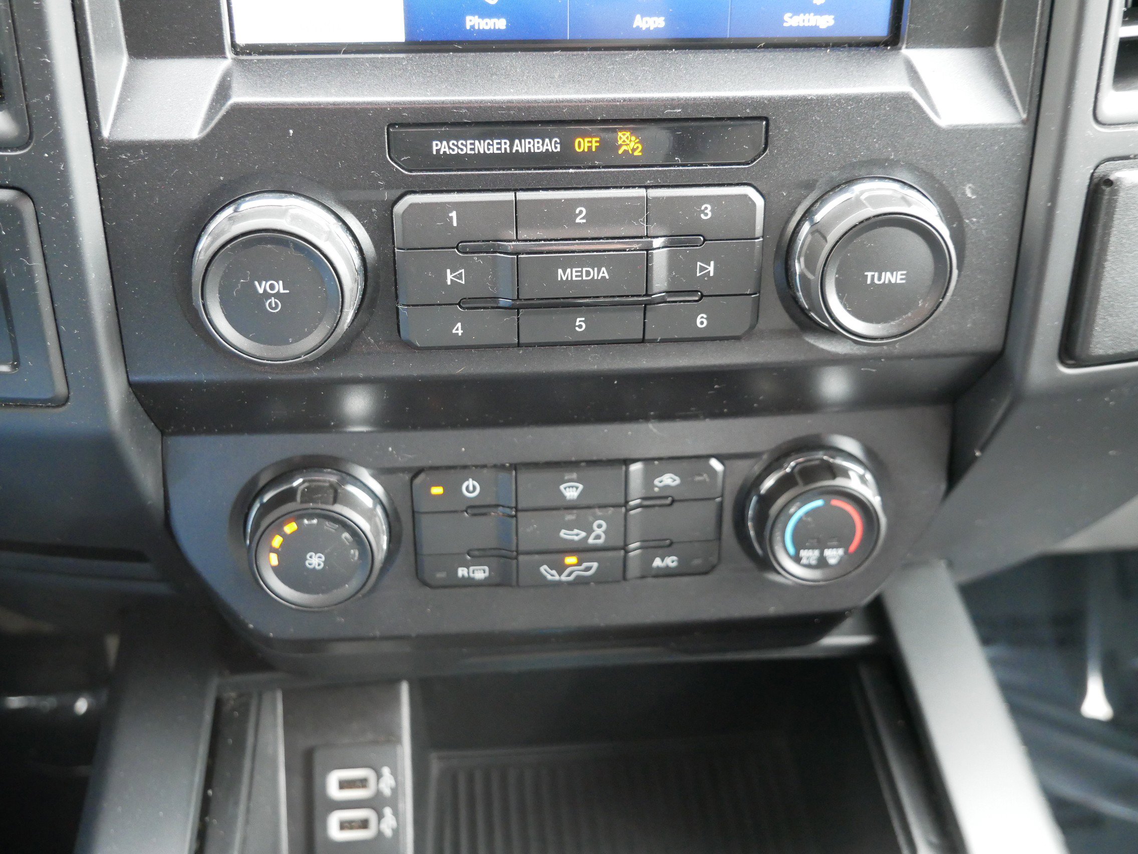 Used 2019 Ford F150 XL w/ Equipment Group 101A Mid AWD/4WD image 14