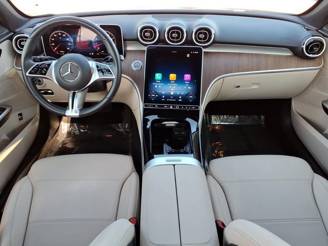 Used 2025 Mercedes-Benz C 300 Sedan image 4