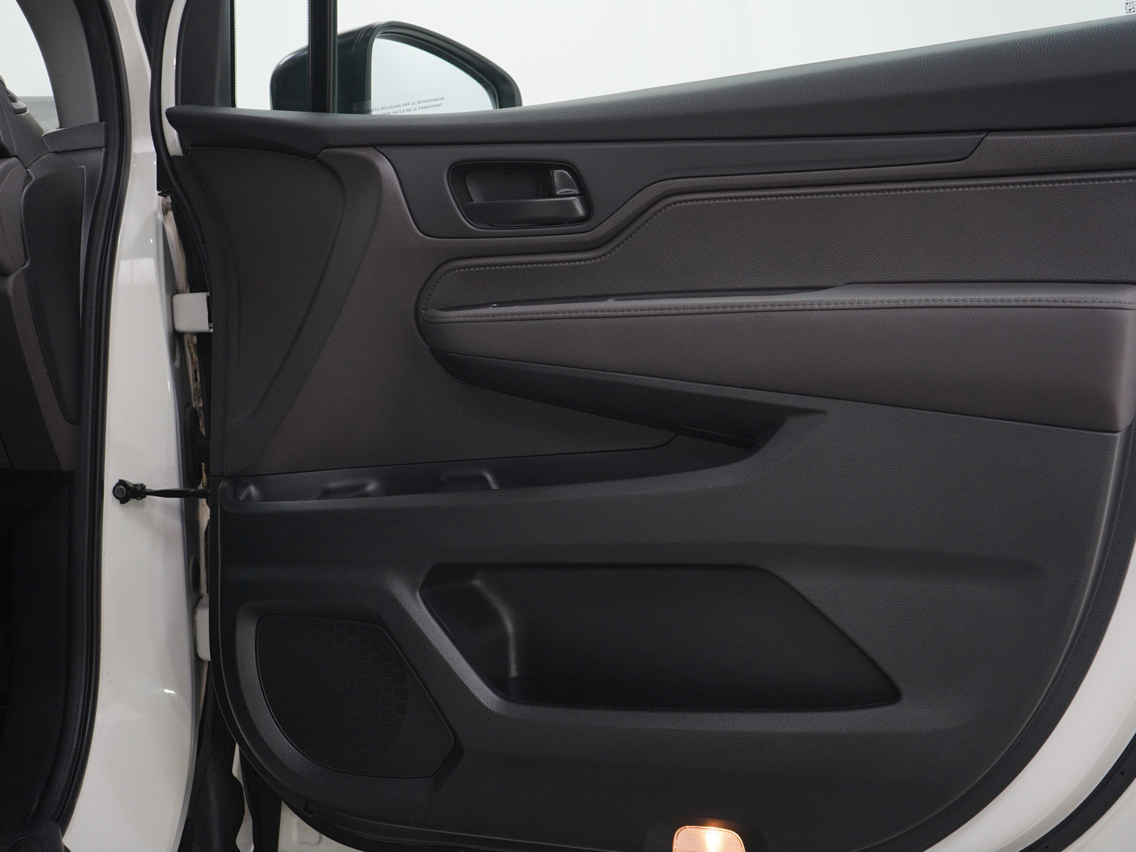 Used 2019 Honda Odyssey EX image 9
